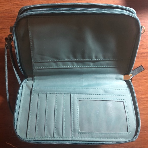 Bueno Turquoise Purse Clutch Pocketbook NWOT - Picture 8 of 9